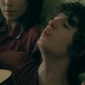 The Kooks - She Moves In Her Own Way