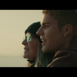 Justin Bieber - Ghost